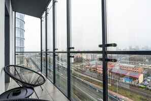 Balcony | Book Now with RENTUJEMY.COM