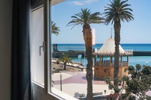Beach/ocean view