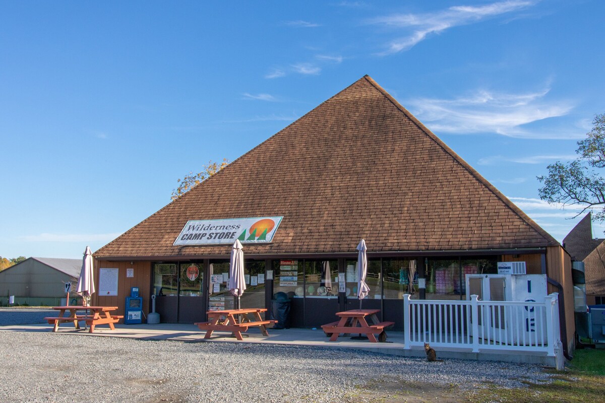 Rancher w/ Hot Tub at Wildern