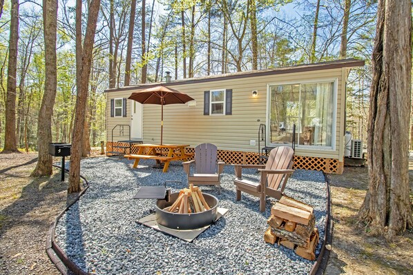 Welcome Wilderness Presidential Resort's Vintage RV!