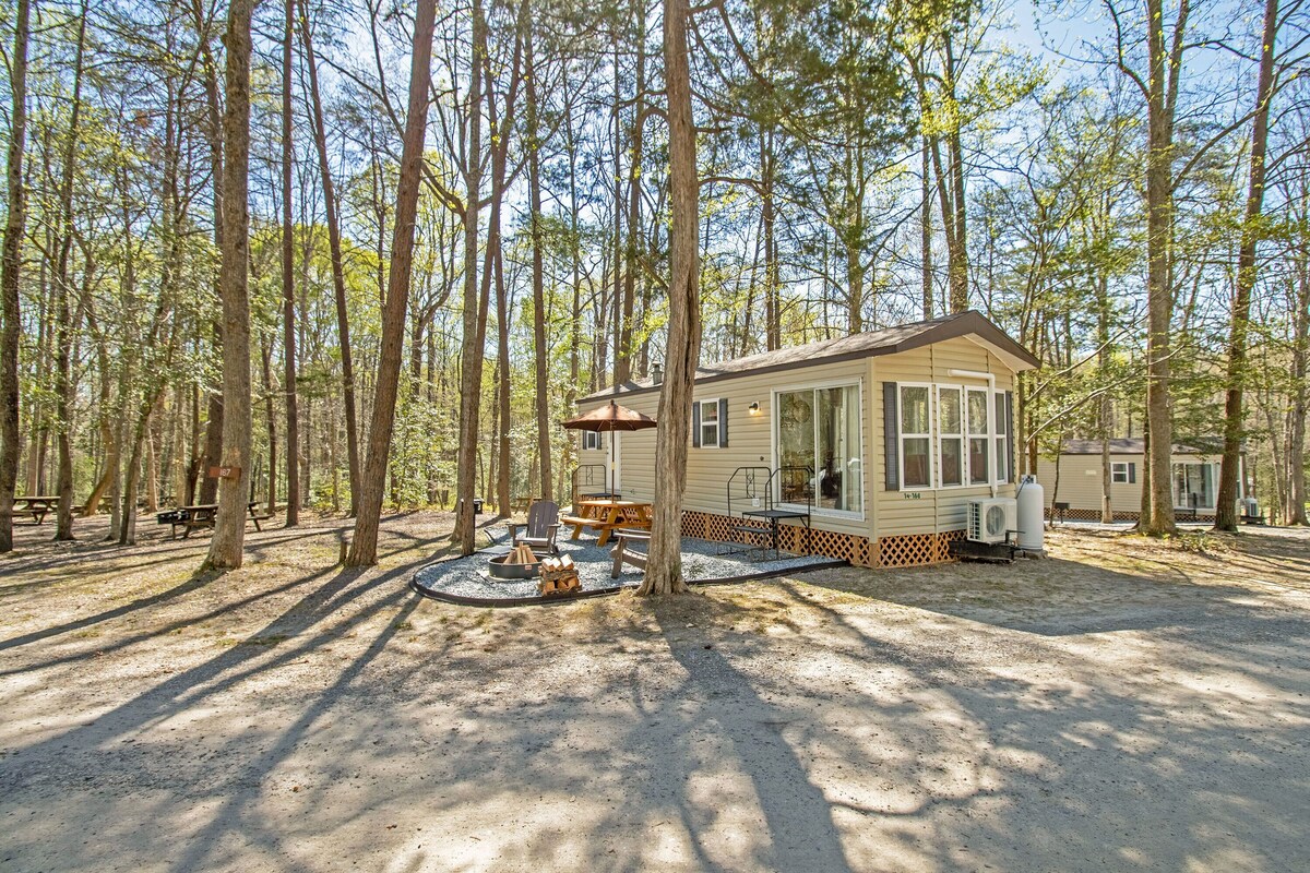 Lake Access, Resort Amenities, Firepit!