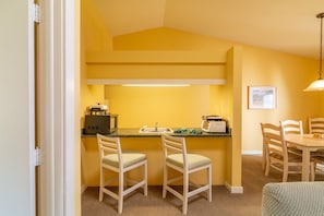 Eagle Trace One Bedroom Condo