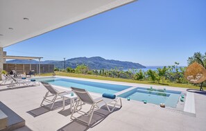 Lefkimmiatis Villa Erika Newly Built By the Pool