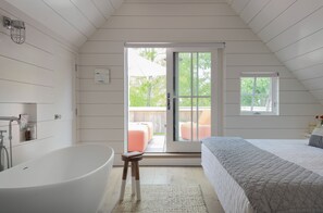 Primary Bedroom w/Ensuite Bath and Deck