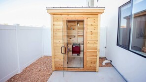 Private 4-person sauna!