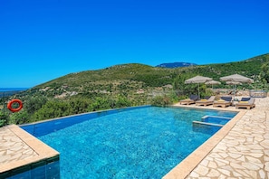 Villa Hlazeika image