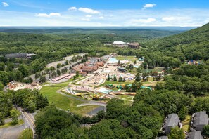 Only 1 minute away from Camelbeach 