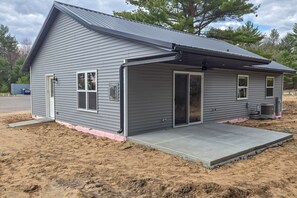 Exterior | Castle Rock Lake Access | Trails On-Site