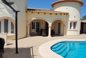Covered terrace