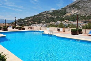 Communal swimming pool