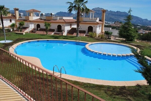 Communal swimming pool
