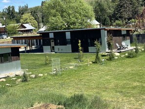 Sunflower Resort Daisy Cabin
