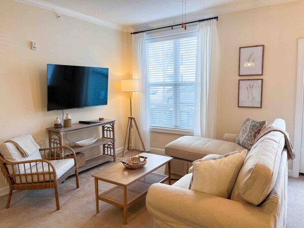 Smart tv - bring your passwords and guest mode will automatically log you out at the end of your stay!
