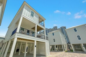 Welcome to our beautiful home in Gulf Shores, Alabama. Enjoy a retreat that promises an unforgettable stay, where every detail reflects a perfect balance of comfort and style.