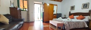 Villa Clara 2 Wohn/Schlafbereich mit Badezimmer