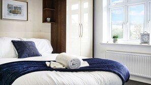 Double Room Navy and white theme 