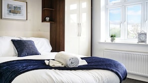 Double Room Navy and white theme