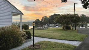 This photo was taken well into summer. The morning light is beautiful. 