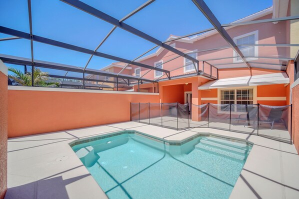 35-web-or-mls-8940-majesty-palm-rd