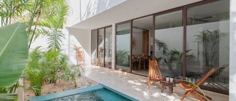 Terrace/patio