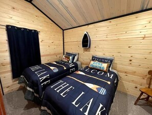 2 Twins Bedroom