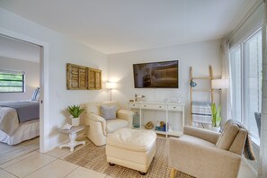 Living Room | Smart TV