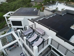 Sky View Vill Rooftop patio