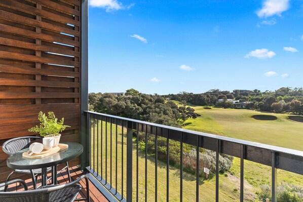 Balcony/golf course view