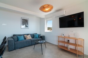 Living room 2