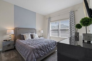 queen bedroom