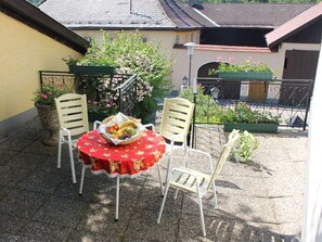 屋外ダイニングエリア
