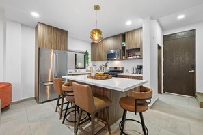 Full kitchen with essentials to get you started.