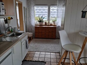 Ferienwohnung I für 1-2 Personen (30 qm)-Küche/Essecke