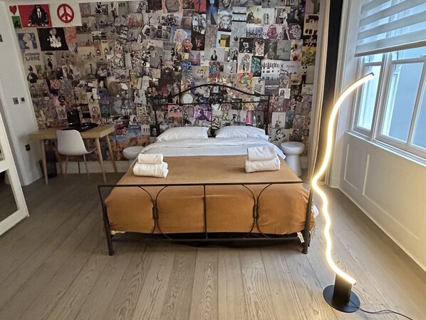 King size bed