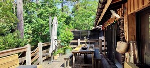 屋外ダイニングエリア