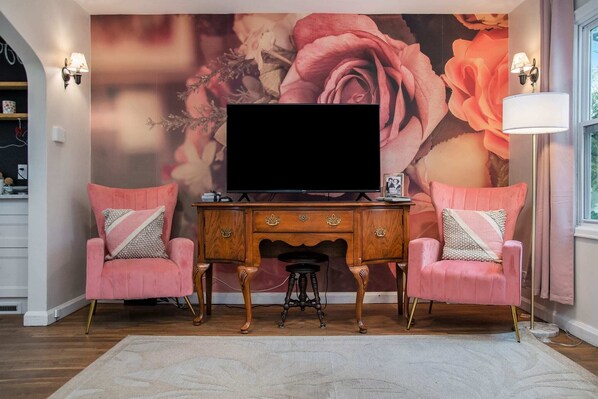 Relax, laugh, and make new memories in a cozy space designed for unwinding together!