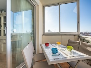 Building, Table, Window, Azure, Wood, Shade, Tableware, Interior Design, House