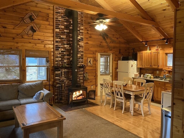 Living/dining/kitchen