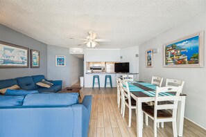 ,Dining Area,