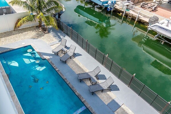 Pool views.