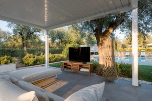 ClickSardegna Luxury Villa Mirage for 14 people, with daily maid service 