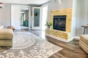 Living Room with Gas Fireplace