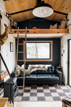 Livingroom (1)