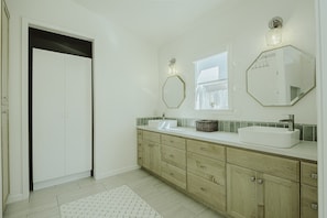dual sink vanity