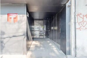 施設の入り口