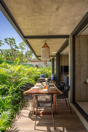 Outdoor dining