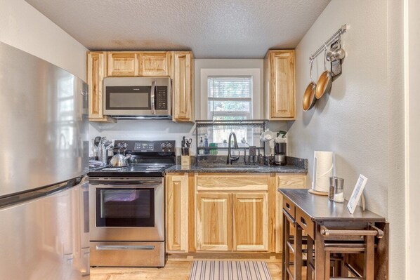 Full kitchen with ample space for your meal prep all throughout your stay.
