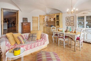Living and dining room