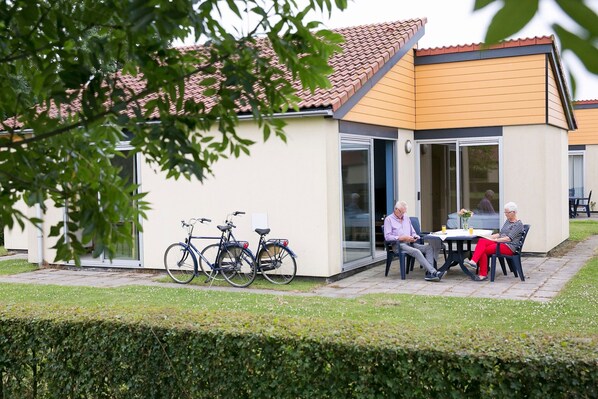 Außenseite Ferienhaus [Sommer]