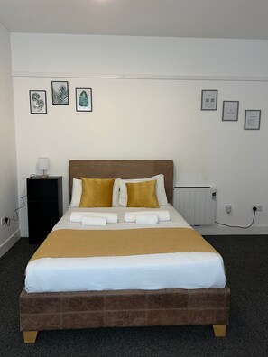 Flat 1